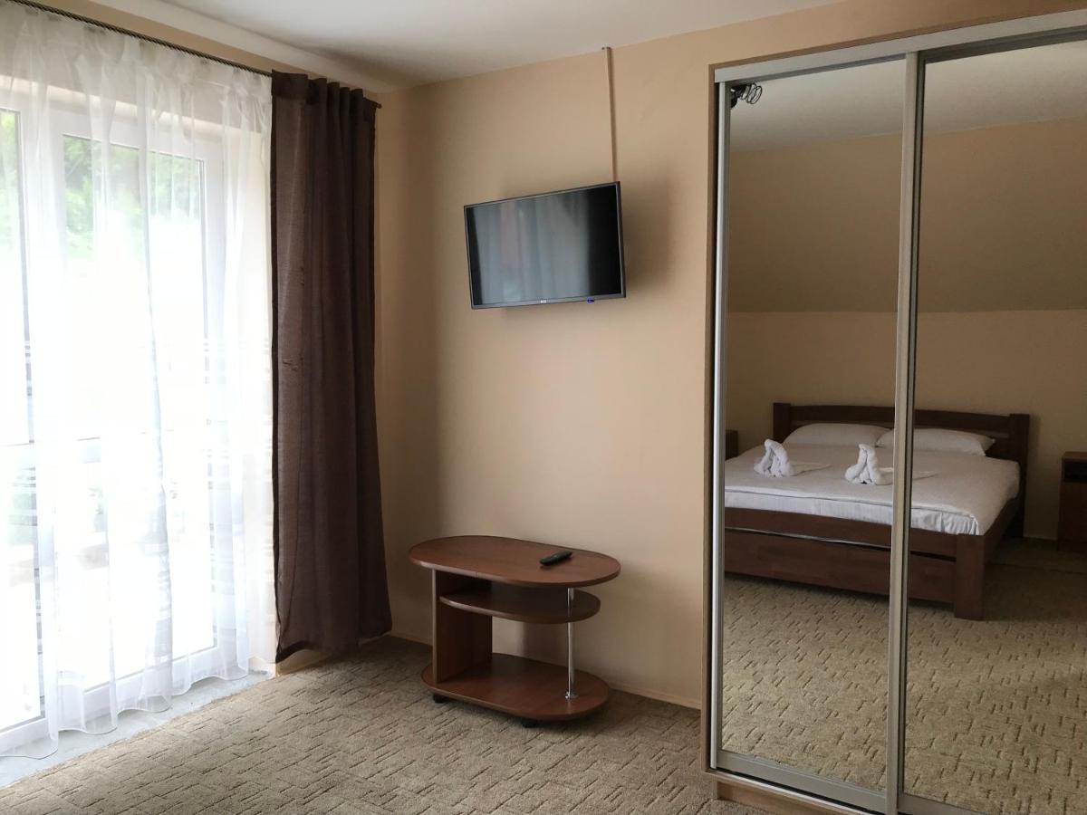 Sun Hotel Mizhhirya  Eksteriør billede